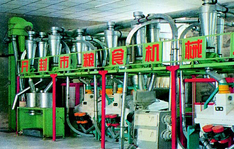 產(chǎn)品名稱(chēng)：日加工玉米50-150噸成套機械設備
產(chǎn)品型號：
產(chǎn)品規格：