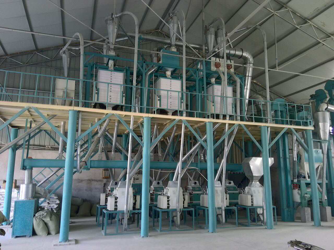 產(chǎn)品名稱(chēng)：40噸面粉機組
產(chǎn)品型號：
產(chǎn)品規格：